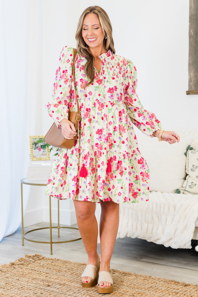 chic soul pink dress title A pop of pink, a whole lot of style @withwonderandwhimsy is glowing our Lovely Days Dress! Lovely Days Dress, Fuchsia #shopchicsoul # chicsoul #plussize #plussizefashion #plussizestyle #plussizeboutique #boutique #boutiqueshopping