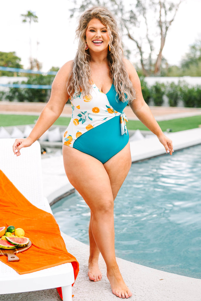 Your Guide to Plus Size Swimwear – Chic Soul