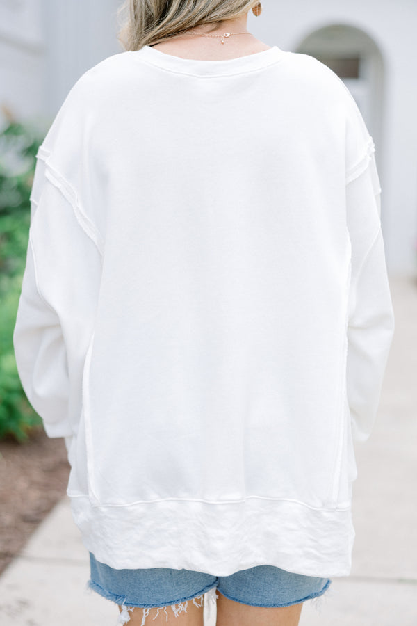 Plus Size ivory crew neck sweatshirt with a red distressed America graphic