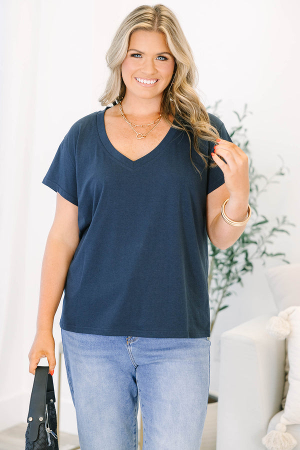 Plus Size navy blue v-neck short sleeve top paired