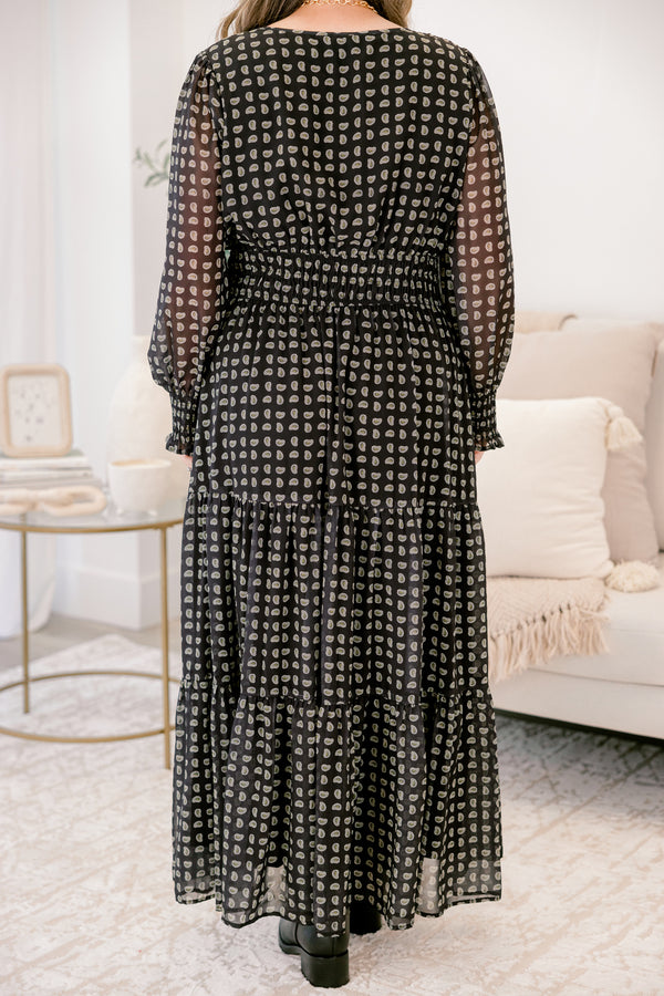 Chic Soul plus size clothing, black and tan paisley print long sleeve maxi dress with cinched waist and wrists on the sleeves and v-neckline