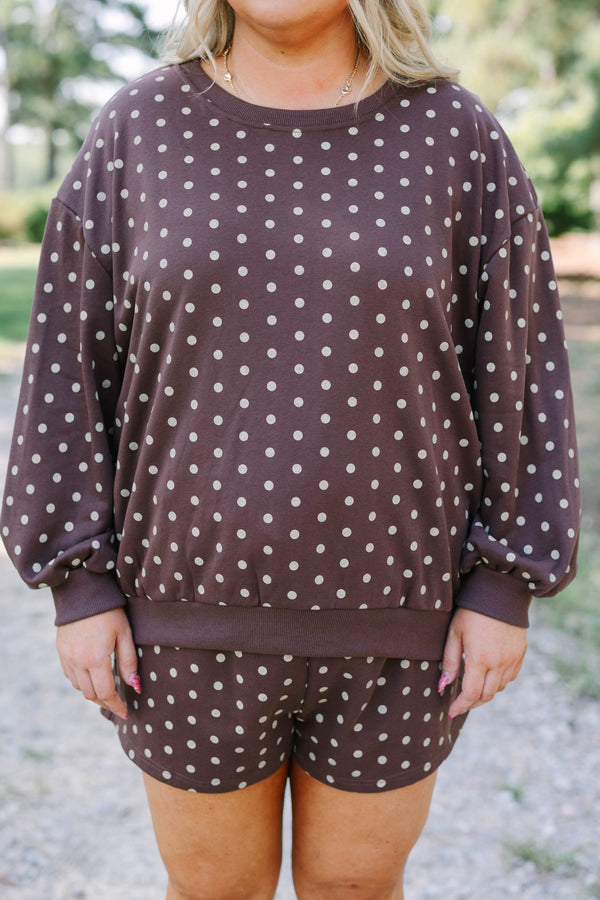 Plus Size brown polka dot pullover with long balloon sleeves and a matching drawstring short set.