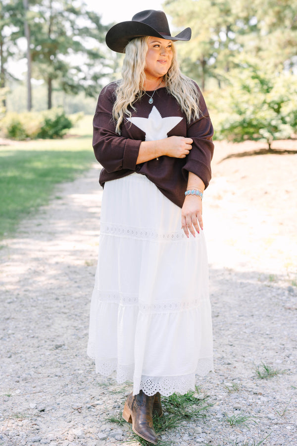 Plus Size brown knit sweater with a large white star on the front and long sleeves.
