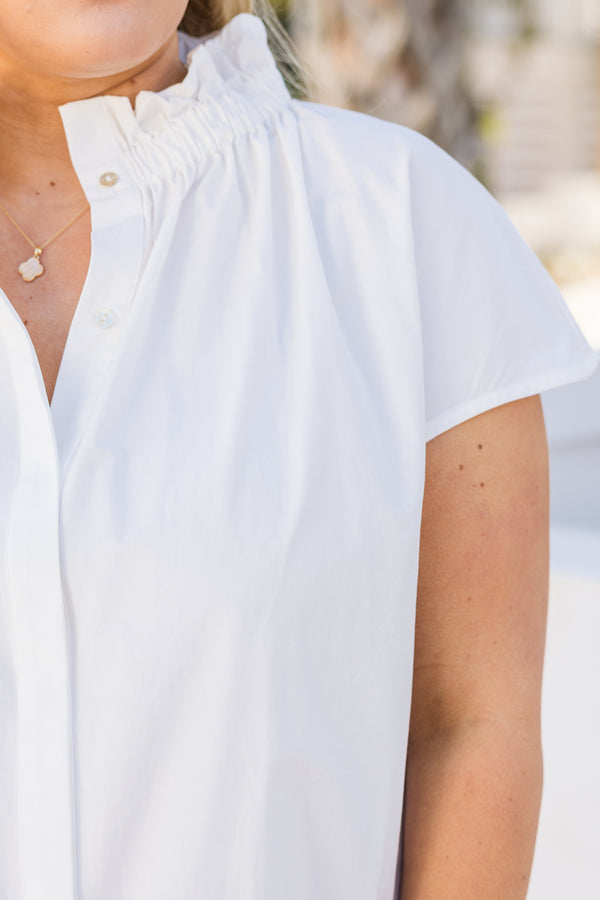 Chic Soul plus size clothing, white button-up short sleeve top with a ruffle collar