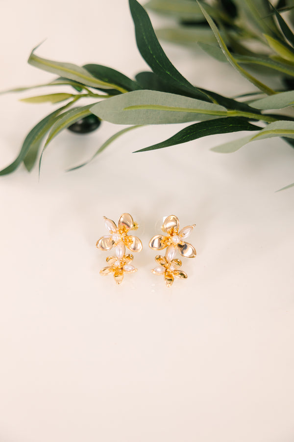 Chic Soul plus size clothing, gold floral studs with pearl accents
