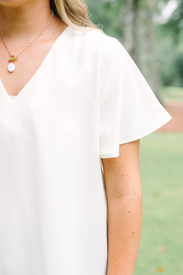 Chic Soul plus size clothing, ivory v-neck top with short sleeves and flutter sleeves