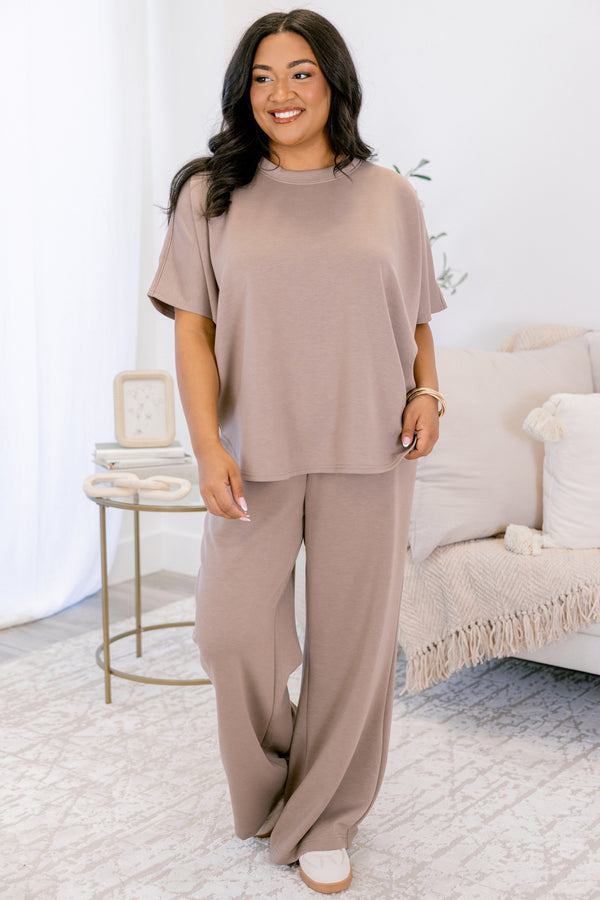 Chic Soul plus size clothing, cocoa brown straight leg pant with a cocoa brown short sleeve top as a matching set