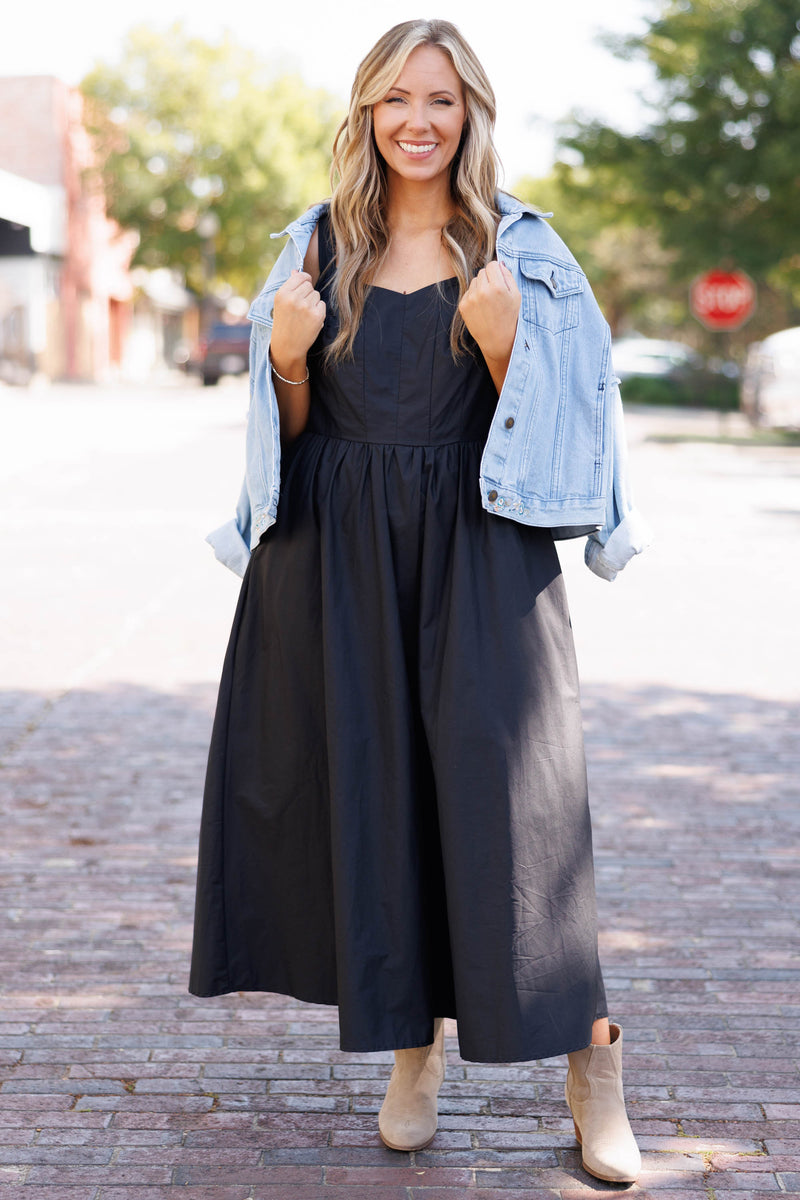 Flowy tank outlet top dress