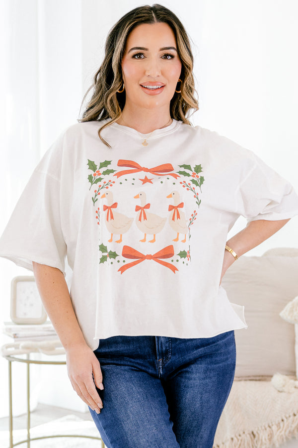 Chic Soul plus size clothing, white slightly cropped short sleeve tee with 3 geese surrounded in Christmas garland and bows