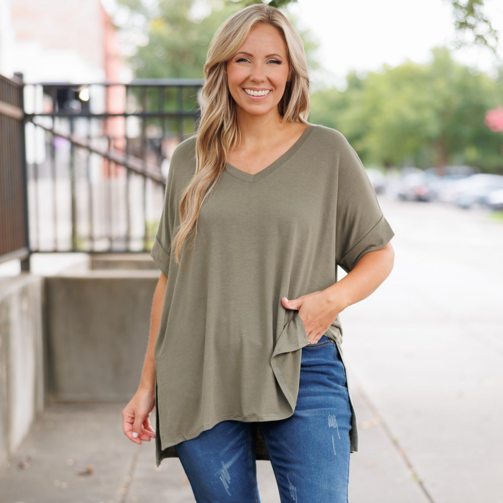 Comfy Travels Top, Light Olive – Chic Soul