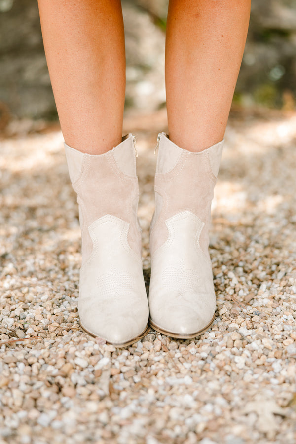 Chic Soul plus size clothing, ivory two tone pointed toe booties