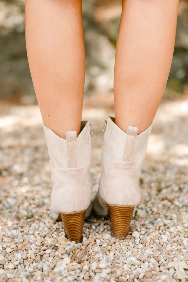Chic Soul plus size clothing, ivory two tone pointed toe booties