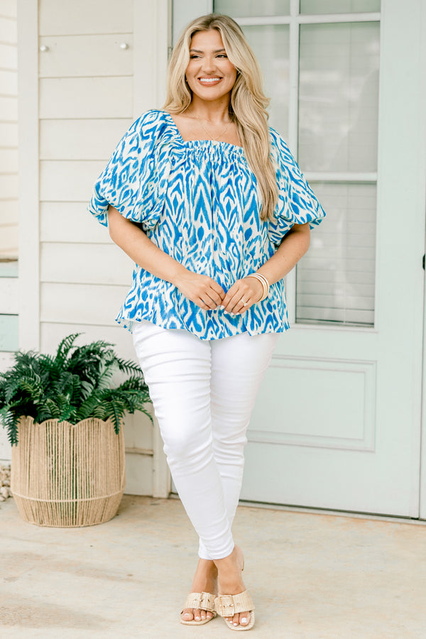Chic Soul plus size clothing, Blue and white top with an abstract pattern and bubble sleeves 
