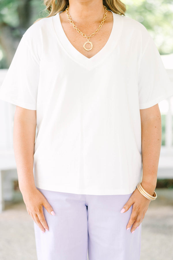Plus Size white relaxed v-neck short sleeve tee