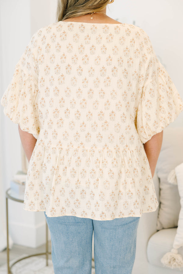 Chic Soul plus size clothing, light yellow short-balloon sleeve shallow v-neck casual top with dainty floral pattern