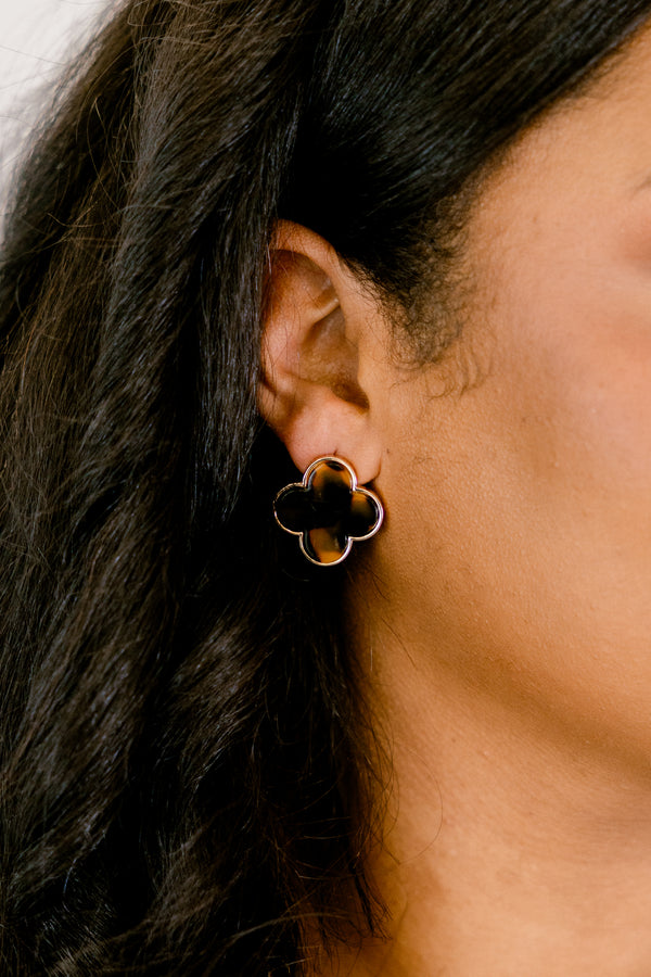 Chic Soul plus size clothing, gold-trimmed, clover-shaped stud earring with a glossy dark center