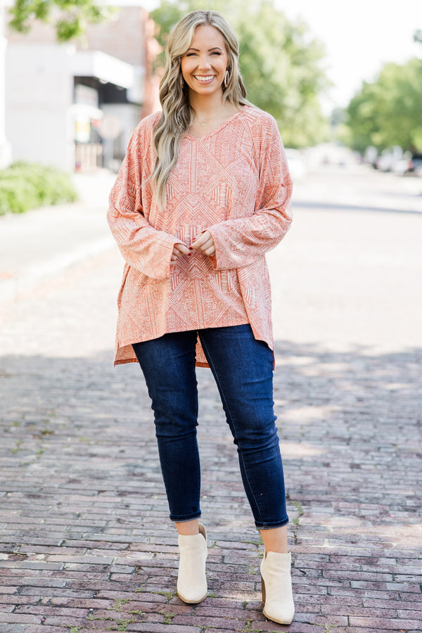 Chic Soul plus size clothing, mauve long sleeve geometric white print top with v neckline and slit on sides on bottom with longer length in the back
