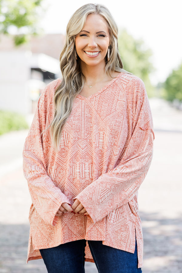 Chic Soul plus size clothing, mauve long sleeve geometric white print top with v neckline and slit on sides on bottom with longer length in the back
