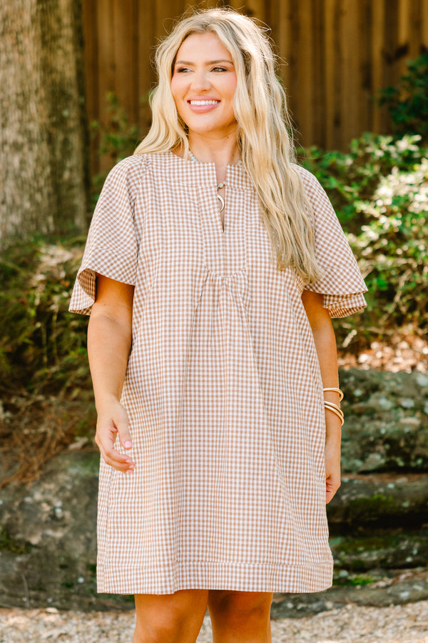 Chic Soul plus size clothing, brown gingham short sleeve dress with a slight v-neckline 