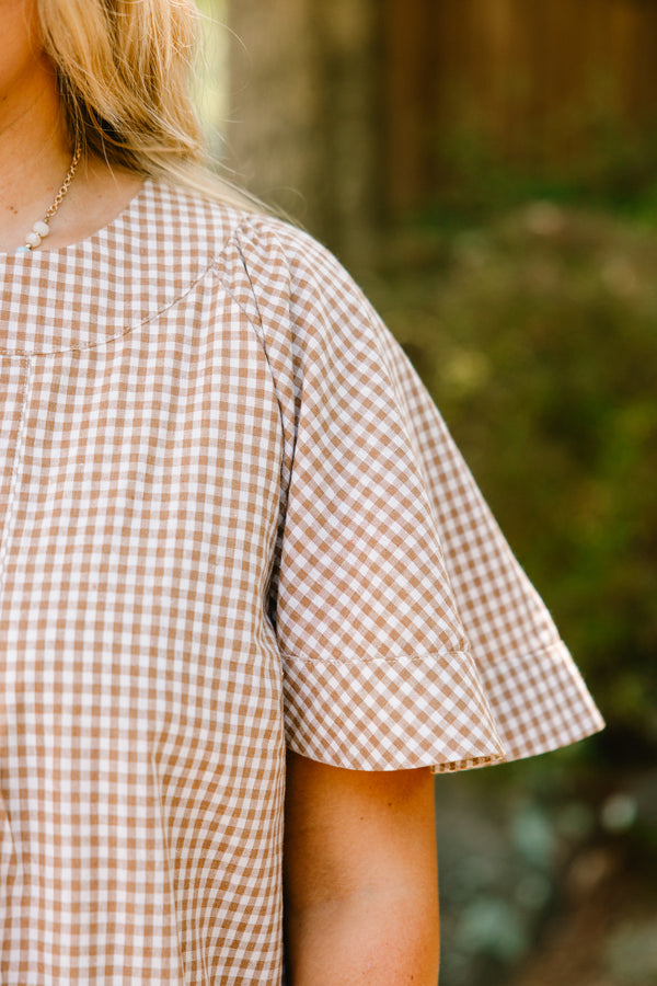 Chic Soul plus size clothing, brown gingham short sleeve dress with a slight v-neckline 