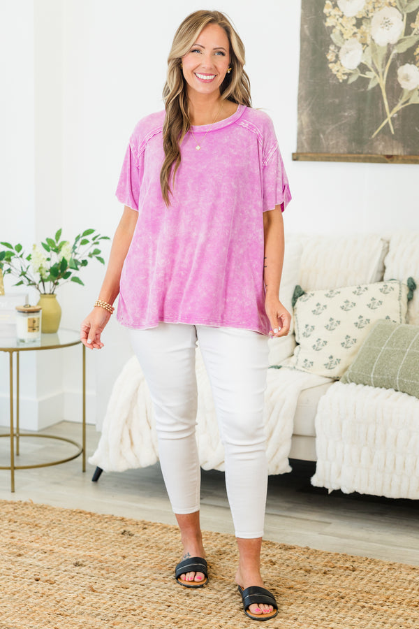 Chic Soul plus size clothing, bright mauve short sleeve top with acid wash detail with round neckline with outer stitch detail along neck and shoulders 