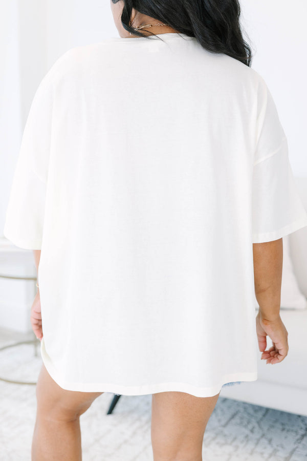 Plus size ivory boyfriend tee with a blue Statue of Liberty graphic and USA 250 text.