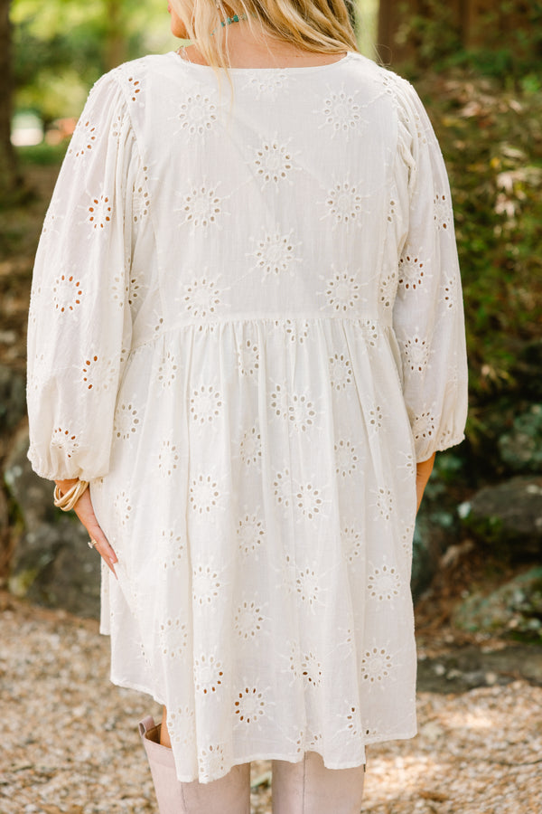 Chic Soul plus size clothing, cream short dress with long sleeves and white lacey pattern 