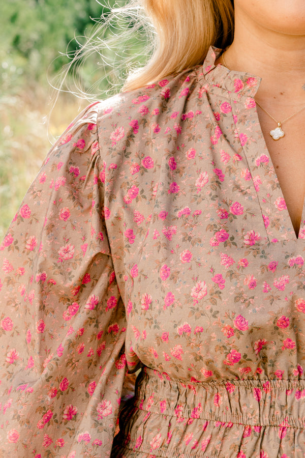 Chic Soul plus size clothing, brown long puff sleeve v neck dress with collar that cinches at the waist with small pink flowers