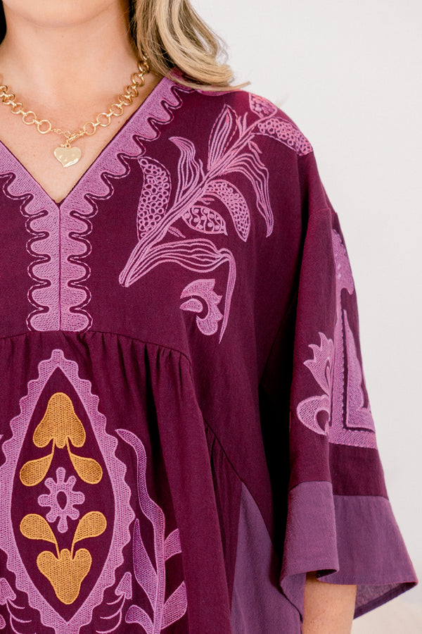 Chic Soul plus size clothing, dark purple half sleeve short straight A-line dress with light purple embroidery detailing