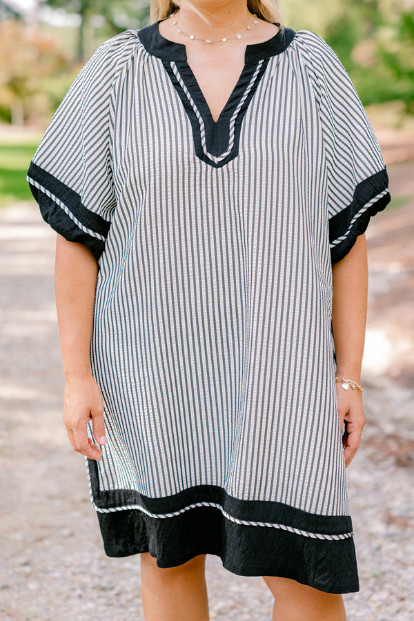 Chic Soul plus size clothing, short puff sleeve black and white striped short dress with v-neck and bold back trim around collar, sleeves, and hem 