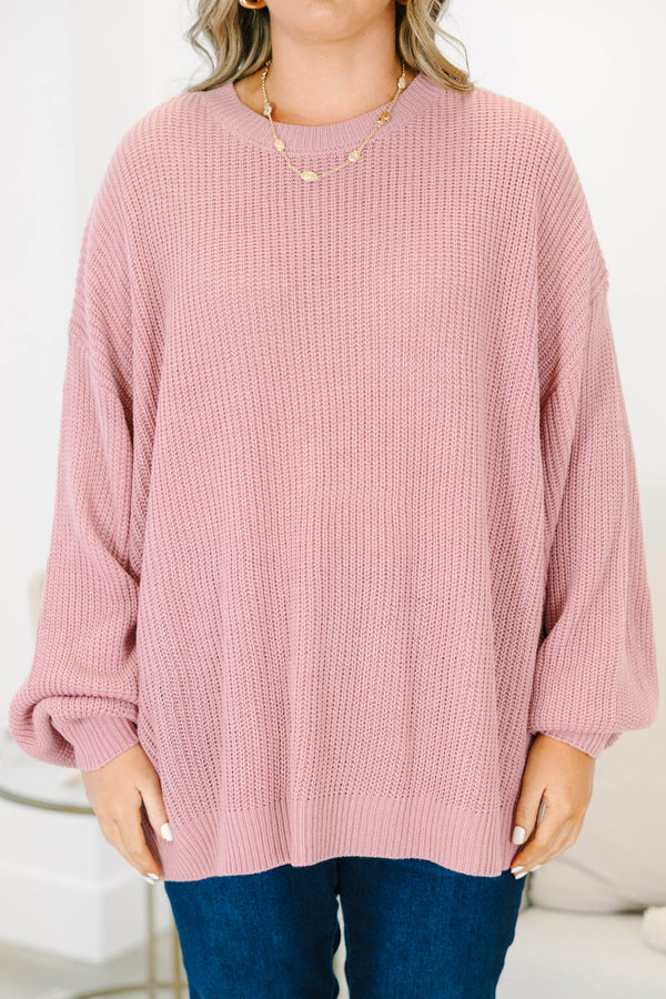 Plus Size mauve oversized knit sweater with a crew neckline and long balloon sleeves.