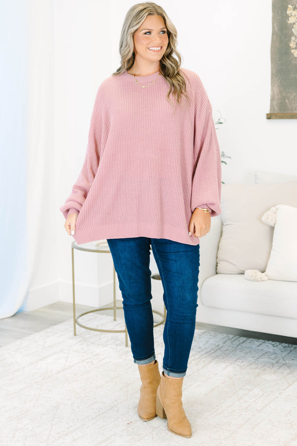 Plus Size mauve oversized knit sweater with a crew neckline and long balloon sleeves.