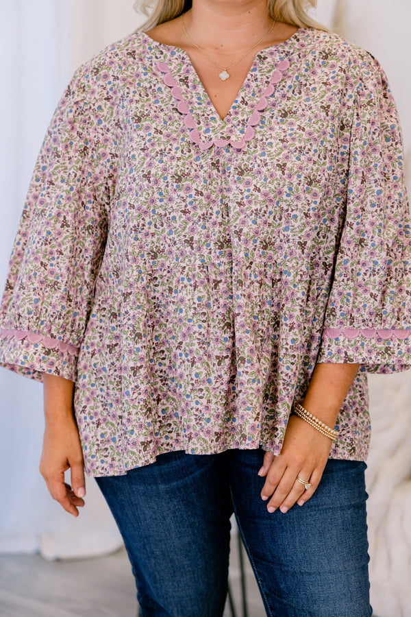 Chic Soul plus size clothing, pink floral top with long sleeves and pink scalloped details around the end of the sleeves and along the v-neckline 