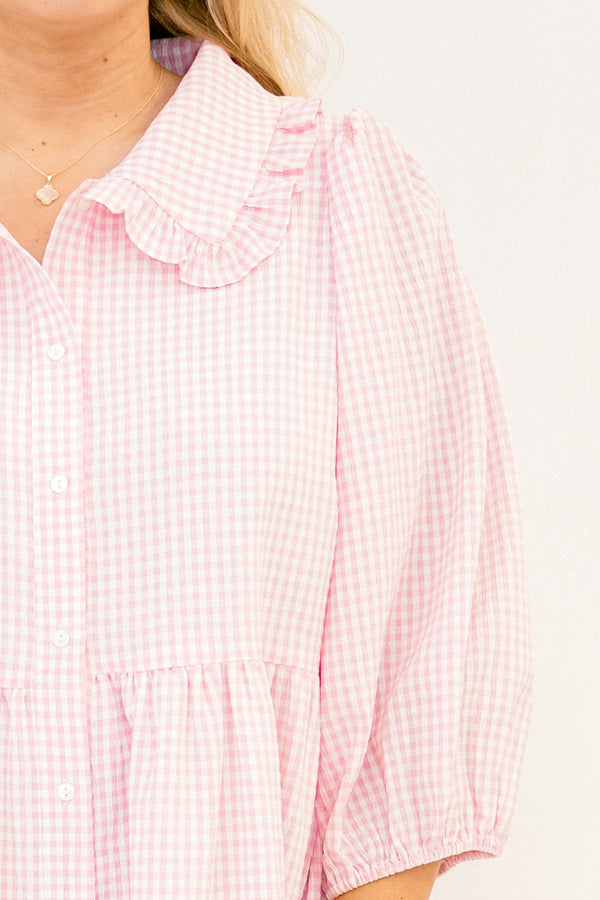Chic soul plus size clothing, pink gingham button-up knee length dress with short bubble sleeves and a collar that has a ruffle at the end of it 