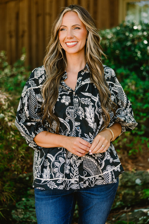 Chic Soul plus size clothing, black to with a white paisley pattern and half sleeves 