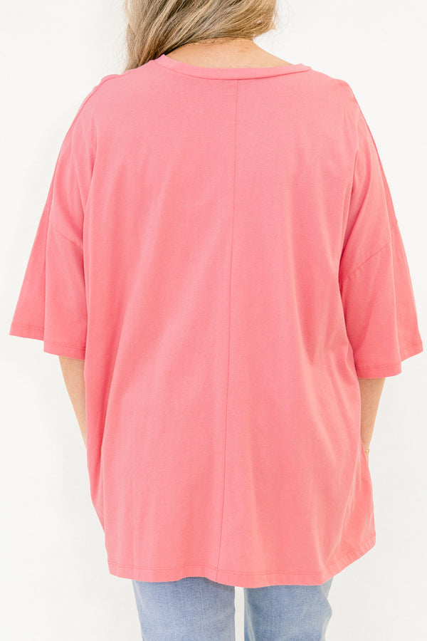 Chic Soul plus size clothing, desert rose pink short sleeve boyfriend tee with red heart eyes smiley face and 