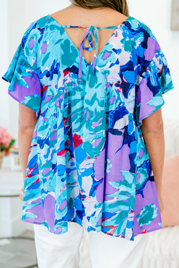 Chic Soul plus size clothing, short sleeve blue multi top with floral pattern and v-neckline