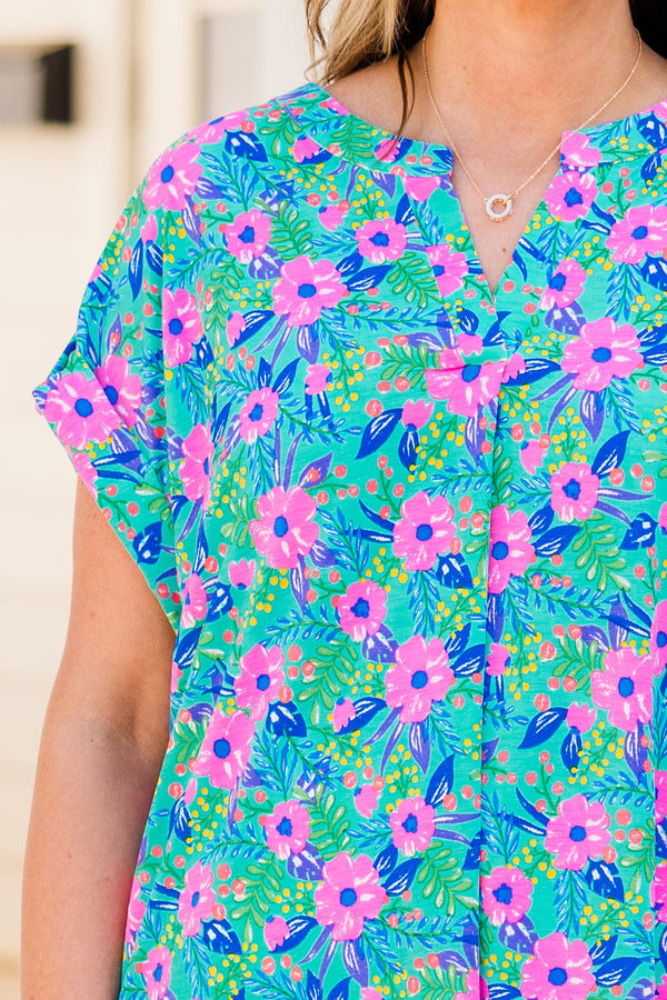 Chic Soul plus size clothing, multi floral short sleeve top with v cutout along neckline