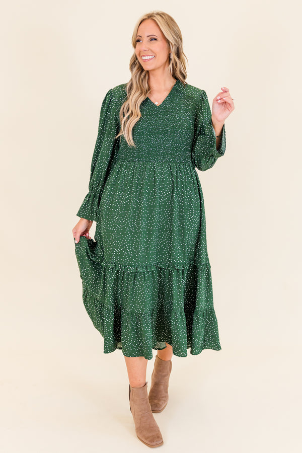 Chic Soul plus size clothing, hunter green long sleeve midi dress with smocked top and ruffle detail along bottom with flare on sleeves with v neckline and white dotted print
Chic Soul plus size clothing, hunter green long sleeve midi dress with smocked top and ruffle detail along bottom with flare on sleeves with v neckline and white dotted print
