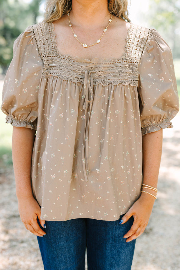 Plus Size brown floral cotton top with lace-trimmed square neckline, tie detail, and puff sleeves.