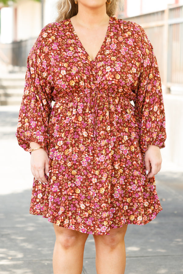 Chic Soul plus size clothing, rust red babydoll dress with floral pattern and bubble sleeves