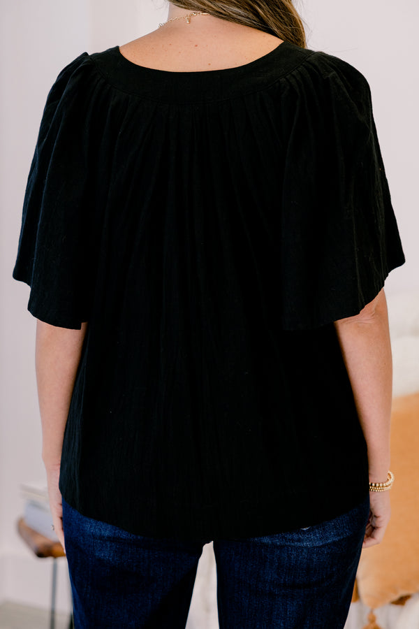 Chic Soul plus size clothing, black short sleeve v-neck flowy top
