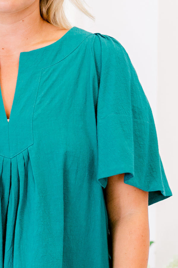 Chic Soul plus size clothing, emerald green short sleeve flowy sleeve top with slim v-neck detail