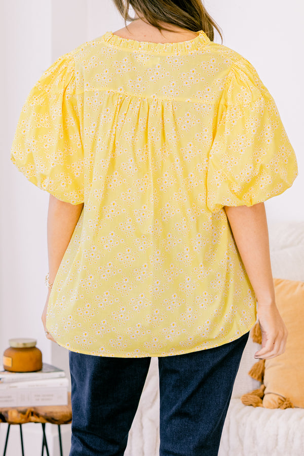 Chic Soul plus size clothing, short-puffed-sleeve butter yellow eyelet top with a high-split-v-neckline and a subtle ruffled collar with a subtle floral pattern