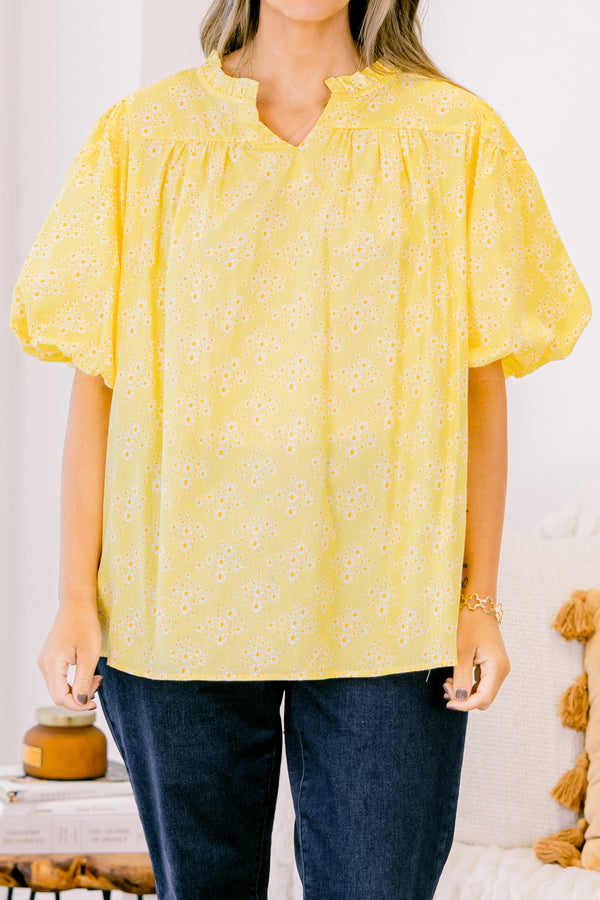 Chic Soul plus size clothing, short-puffed-sleeve butter yellow eyelet top with a high-split-v-neckline and a subtle ruffled collar with a subtle floral pattern
