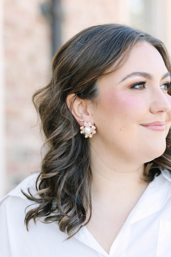 Plus Size gold floral stud earrings featuring a large central pearl and smaller pearl accents.