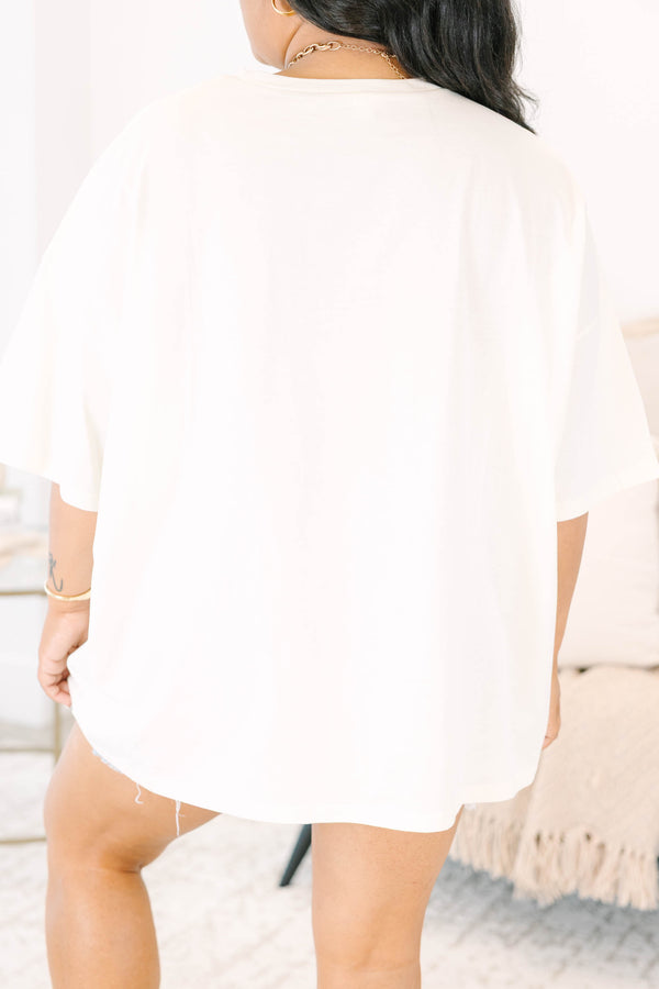 Plus Size ivory oversized boyfriend tee with a red and blue Statue of Liberty graphic.