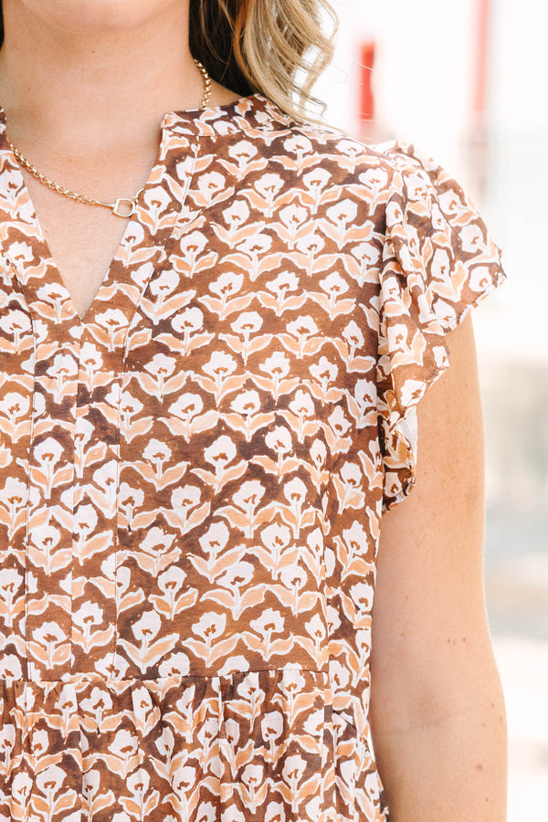 Plus size tan multi short dress with abstract print and flutter sleeves