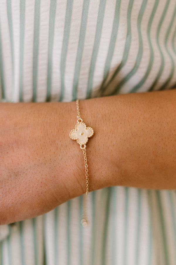 Chic Soul plus size clothing, clover pendant gold thin chain bracelet with adjustable slide closure