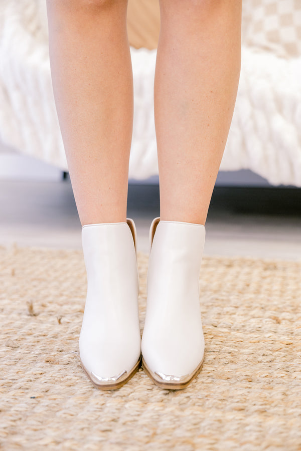 Chic Soul plus size clothing, off white ankle booties with a slit on the side of the boot and a slight nude heel 
